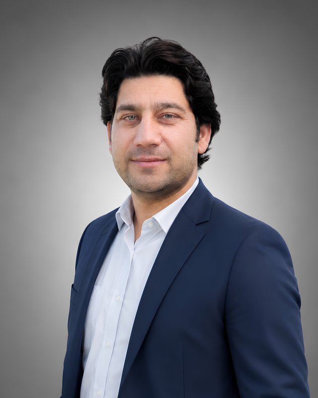 Portrait of Dr. Shamim, Urologist