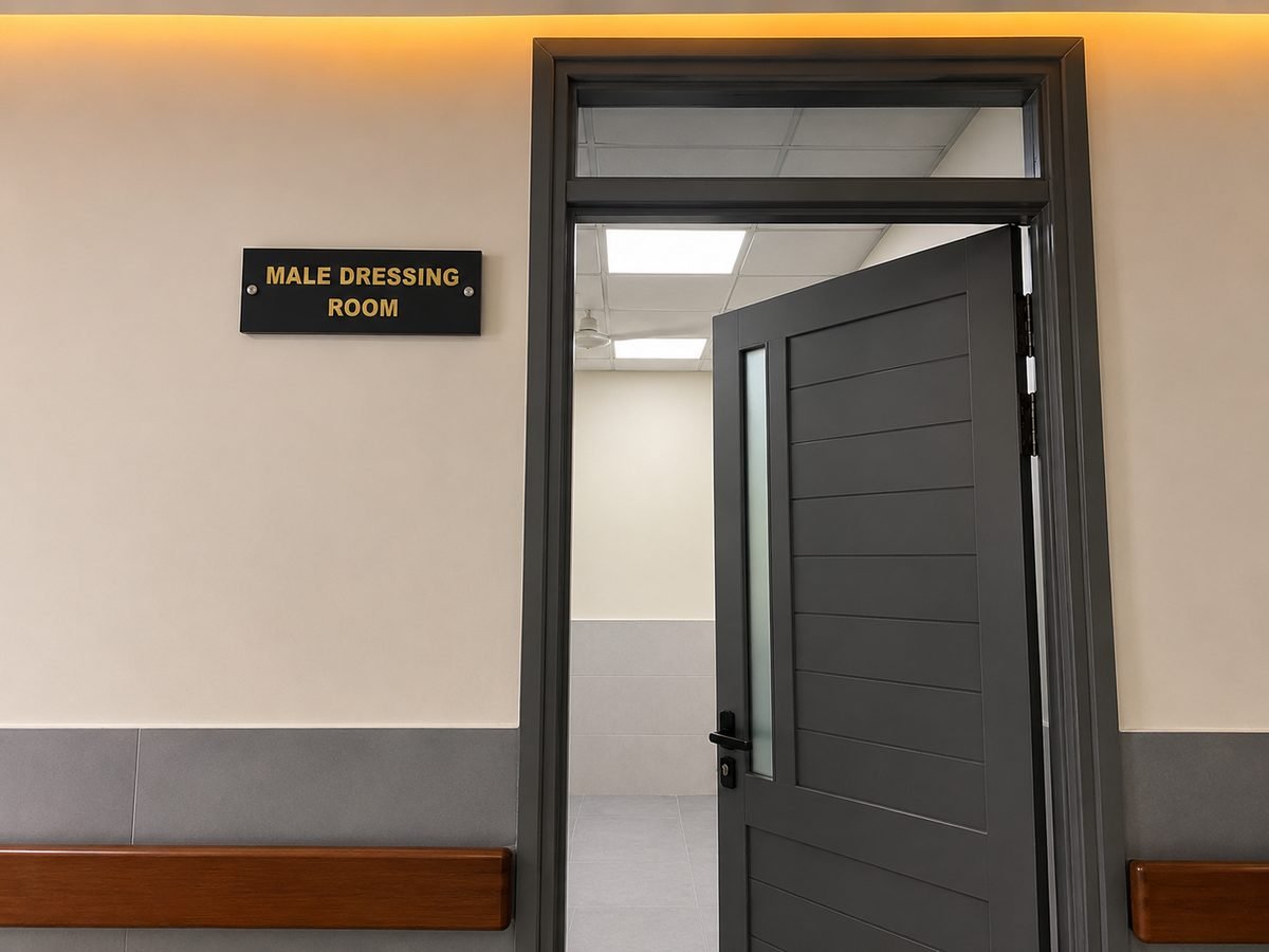 Photo of the Male Dressing Room at Brigadier Shafiq Hospital